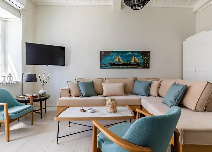 Helios Lovely Apartment